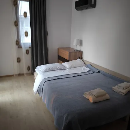 светлая на 4 этаже * Ράβντα