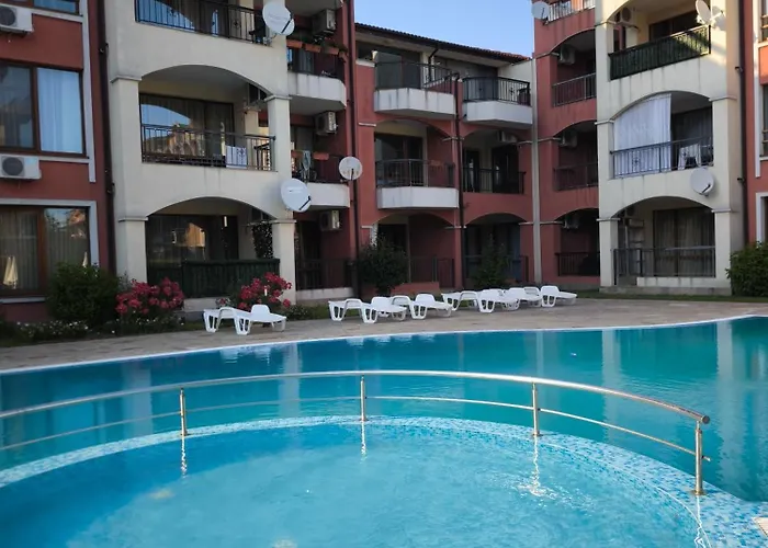 светлая на 4 этаже Ravda