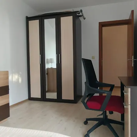 светлая на 4 этаже Appartement *